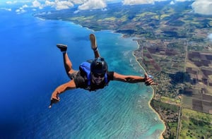 Man sky diving on Oahu