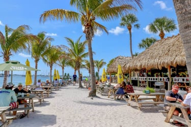 sarasota beach restaurant