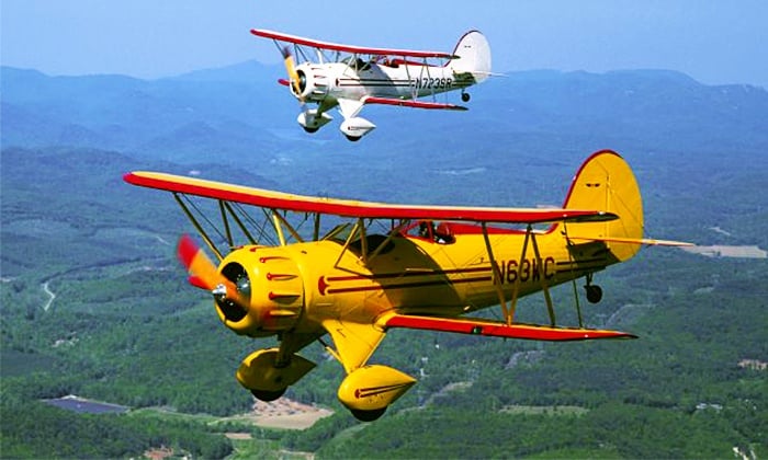 2 Biplane planes