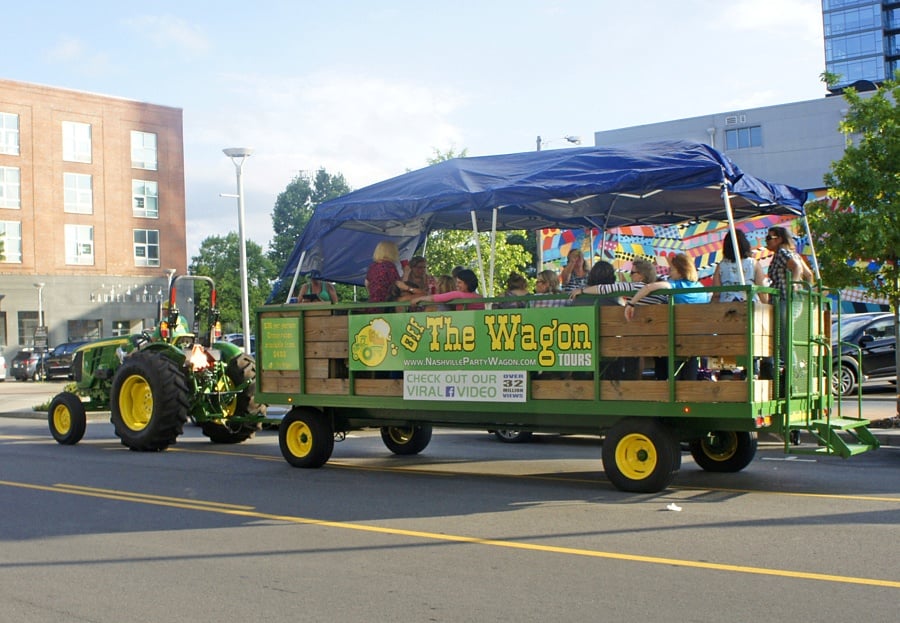 Off The Wagon Tractor Tours - Nashville Party Wagon