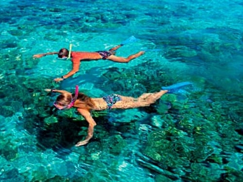 best beaches Boca Raton - two people snorkeling